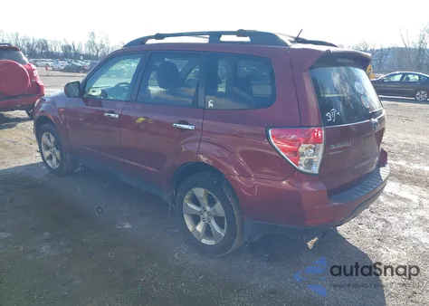 2013 Subaru Forester 2.5X z USA, uszkodzony, nr VIN JF2SHGAC8DH417720